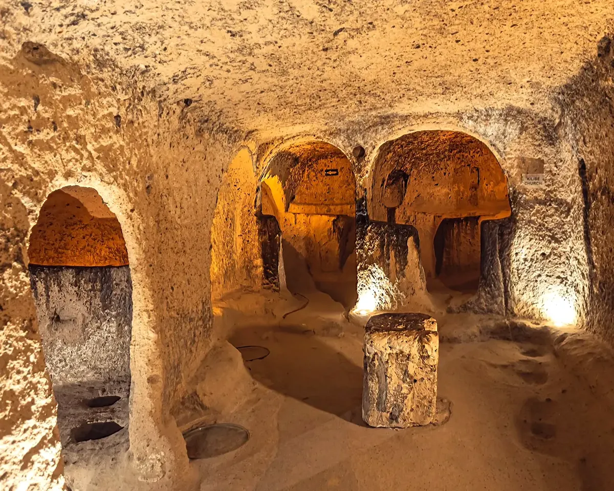 Kapadokya’nın Yeraltı Şehirleri – Derinkuyu