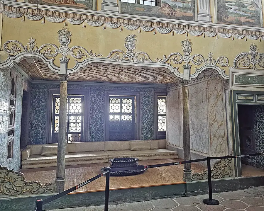 Valide Sultan Dairesi