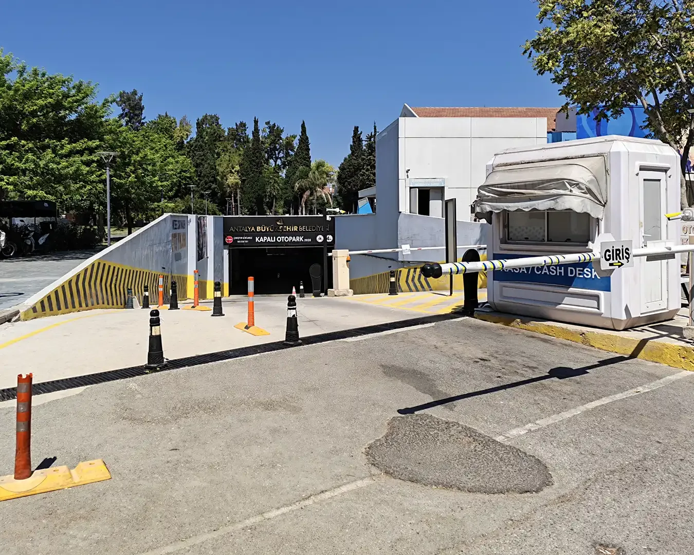 Başlangıç Noktası ,Karaalioğlu Parkı ve Nasreddin Hoca Heykeli