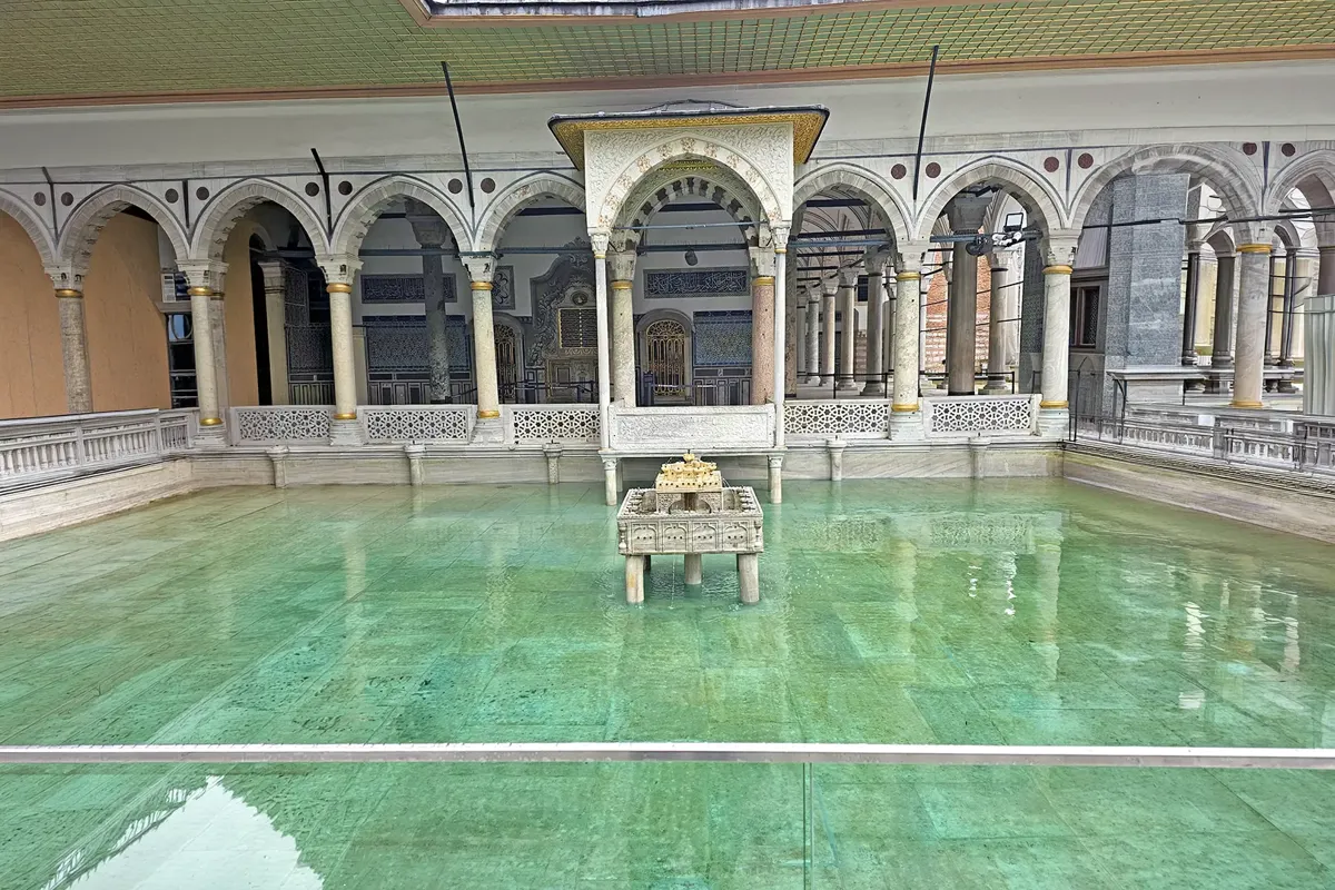 4. Avlu Sol taraf